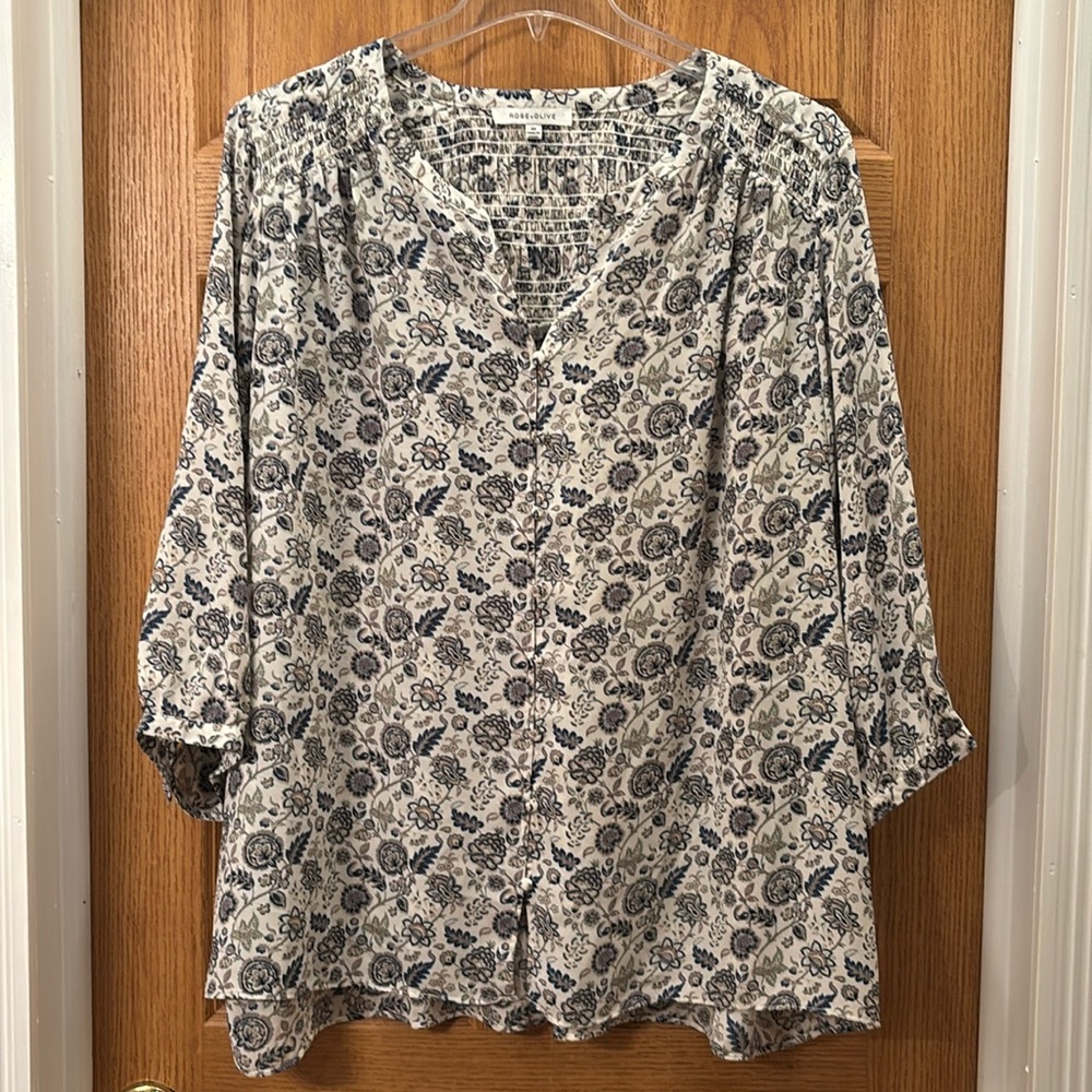 Rose + Olive - Multi color & designed button down shirt with 3/4 sleeves.